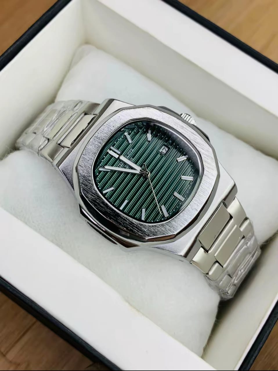 Patek Philippe Geneve ( Silver - Green )