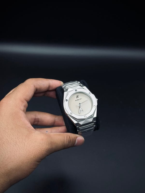 Hublot Cut ( White Dial )