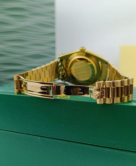 Rolex Day Date ( Gold - Black )