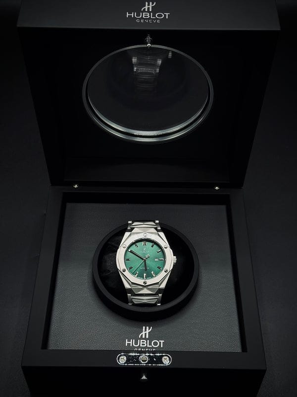 Hublot Cut Rotating Back ( Green Dail )